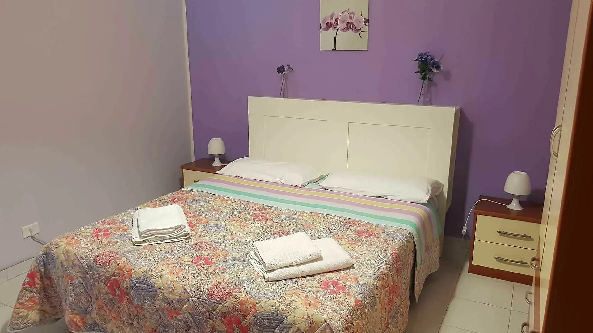 Couette-café Bed and Breakfast The Artists à Acireale