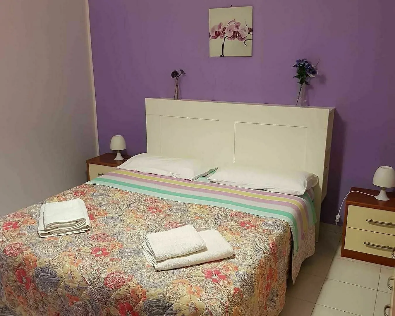 Bed and Breakfast The Artists à Acireale Couette-café
