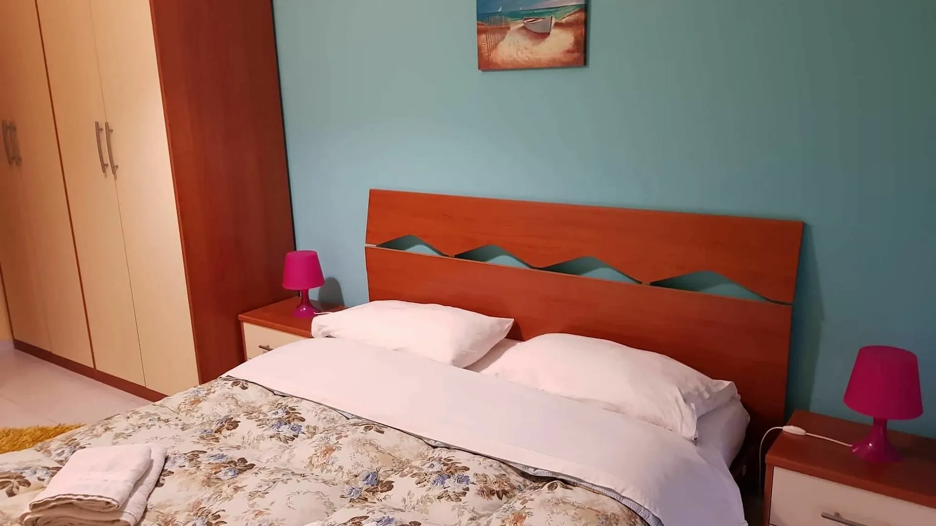 Bed and Breakfast The Artists à Acireale